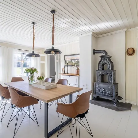 Hovholt Gard. Idyll I Porsgrunn, Gangavstand Til Sjoen, Landlig Og Sentralt Villa Porsgrunn