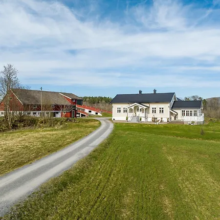 Hovholt Gard. Idyll I Porsgrunn, Gangavstand Til Sjoen, Landlig Og Sentralt Vila *